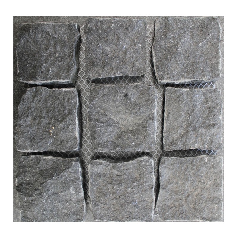Diamond Black Natural Split Straight Pattern Cobblestone Granite
