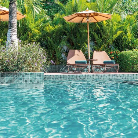 Onix Penta Vanguard Savu Gloss Spanish Glass Mosaic Pool Tiles