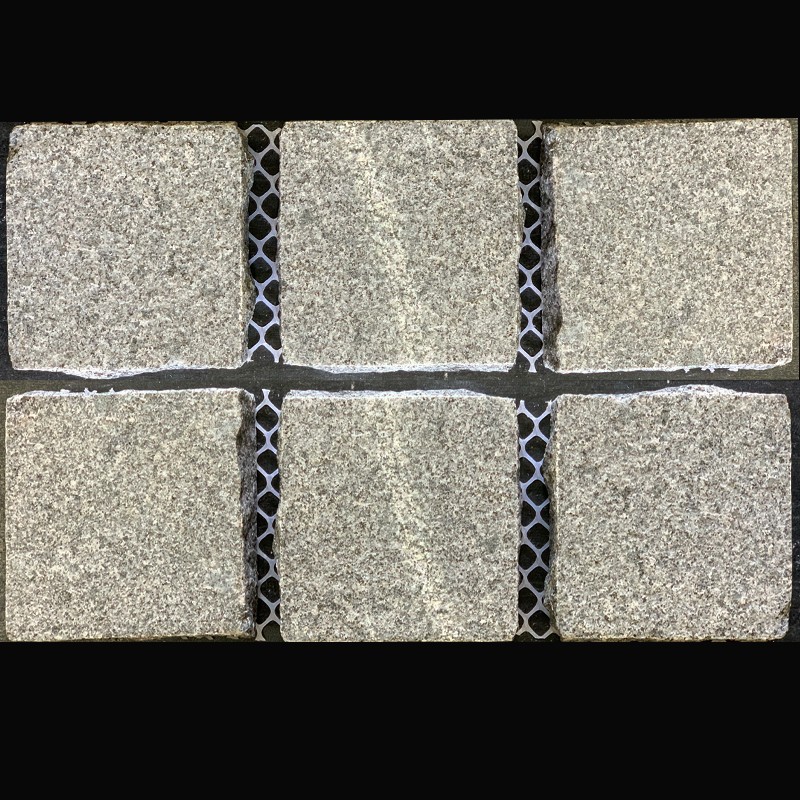 Diamond Grey Flamed Straight Pattern Cobblestone Granite 40mm